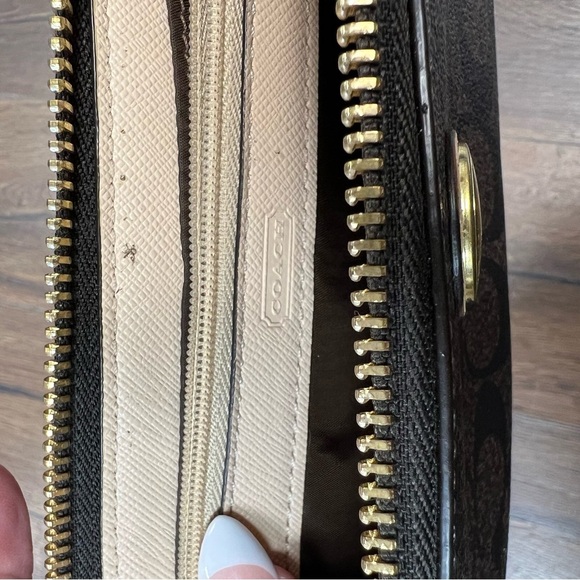 Coach Signature Brown Large Zip Around Zip Wallet - Picture 7 of 7